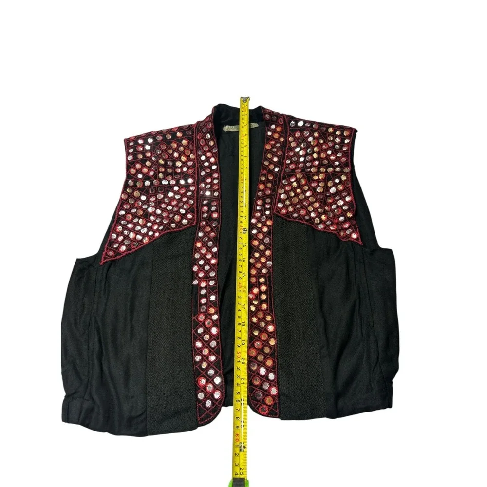 Sfera Casual Black Red Mirror Embroidered Open Front Vest Boho Large